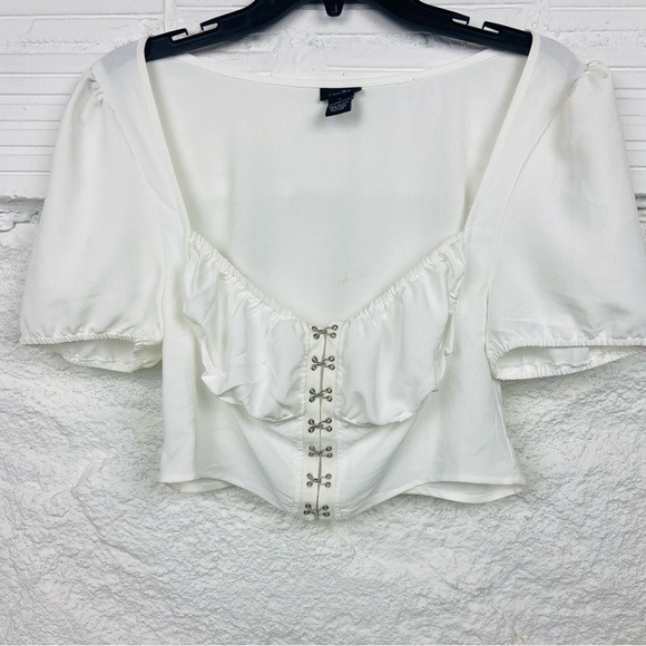 NWOT RUE 21 white corset front puff sleeve cropped shirt size large - Picture 11 of 14